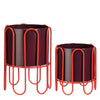 Crimson Duo Dione Set – metalen planters op slanke standaards