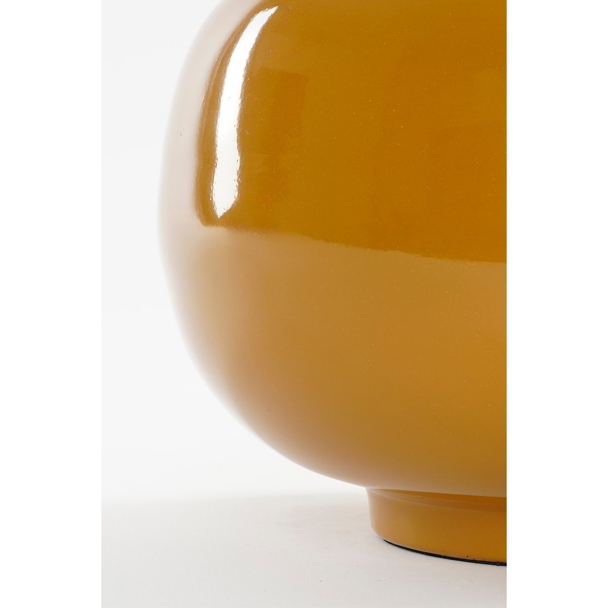 Boyd Vaas – robuust metaal in warm bruin
