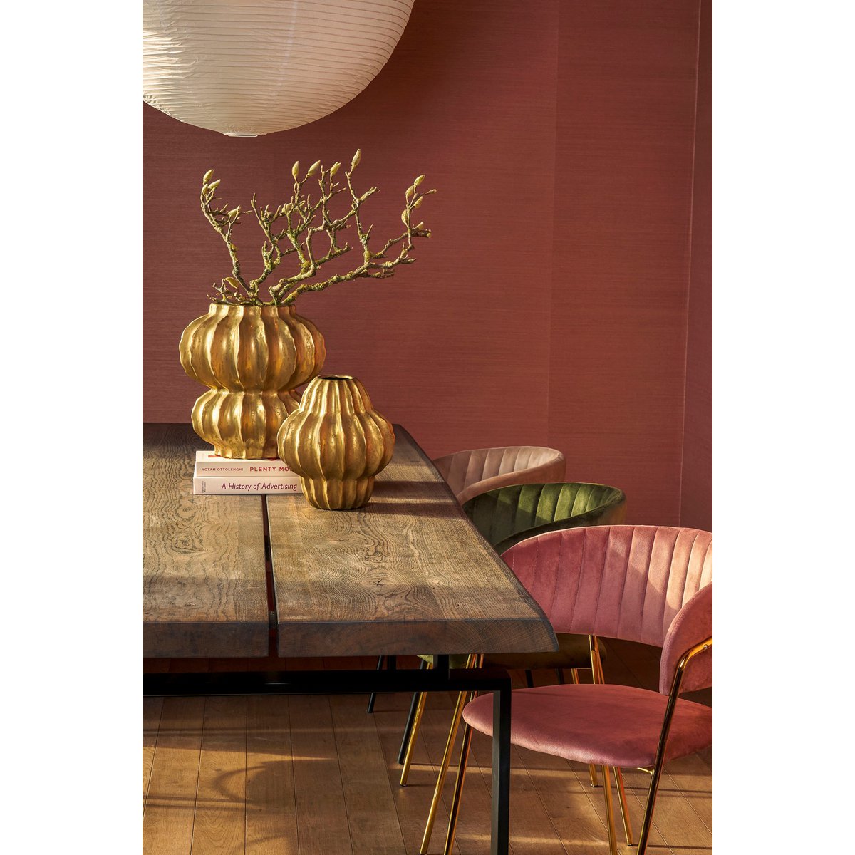 Golden Crest Altea Vase – ribbelkeramiek in zachte glans