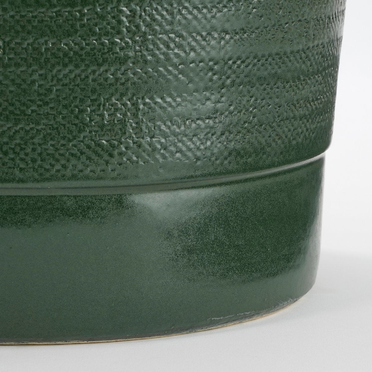 Forest Haze Olof Pot – reactief geglazuurde terracotta in diepe dennegroen