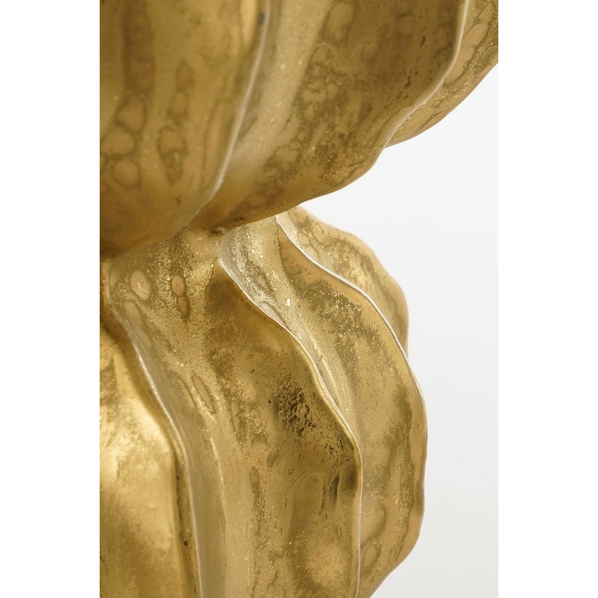Golden Crest Altea Vase – ribbelkeramiek in zachte glans