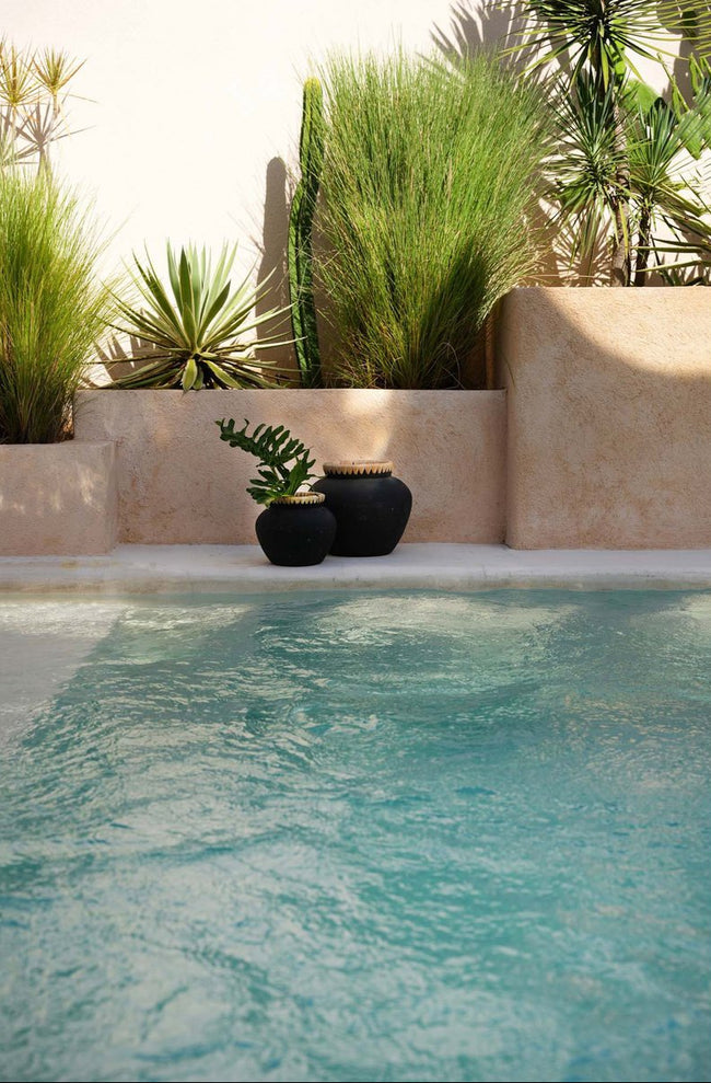 Styly Vazen – terracotta charme met raffia-accent Maat: L
