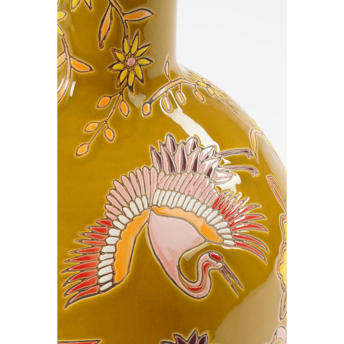 Eloise Vaas – limited edition keramiek met bloemen- en vogelmotief in okergeel