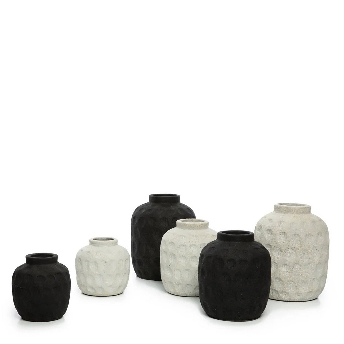 Trendy Vazen – tijdloze terracotta in diepzwart Maat: M